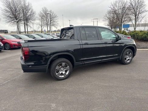 Used 2025 Honda Ridgeline TrailSport image 11