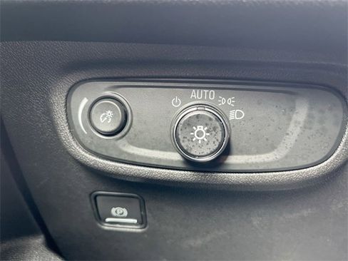 Certified 2024 GMC Terrain SLE w/ Driver Convenience Package image 17