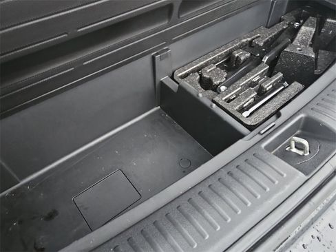 Used 2020 Kia Sorento LX image 30