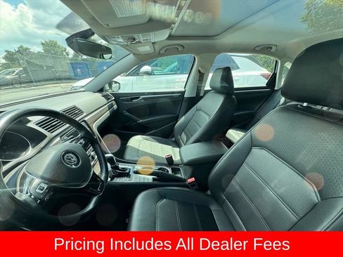Used 2018 Volkswagen Passat 2.0T SE FWD image 8