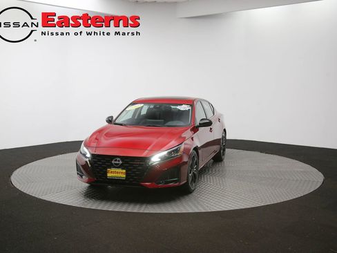 Used 2023 Nissan Altima 2.5 SR w/ SR Premium Package image 91
