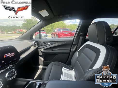 Used 2024 Chevrolet Blazer EV LT AWD/4WD image 11