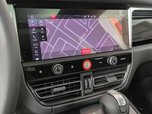 New 2026 Porsche Macan image 14