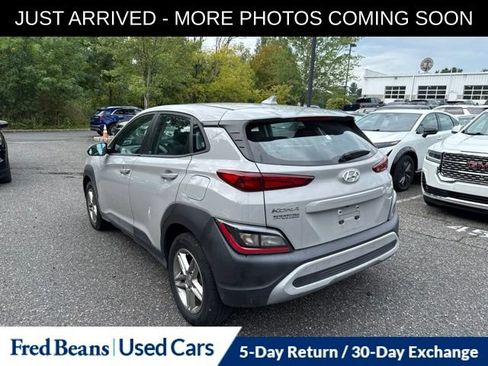 Used 2023 Hyundai Kona SE w/ Cargo Package AWD/4WD image 6
