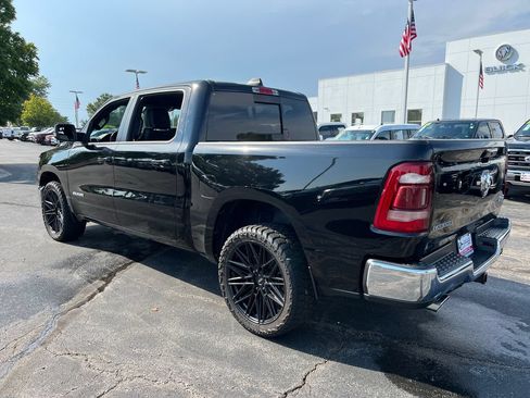 Used 2023 RAM 1500 Laramie AWD/4WD image 10
