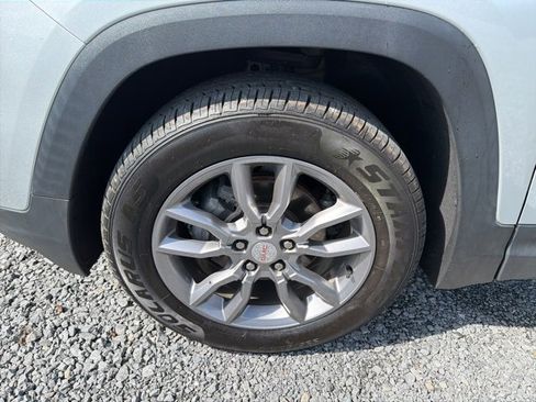 Used 2022 GMC Terrain SLT image 9