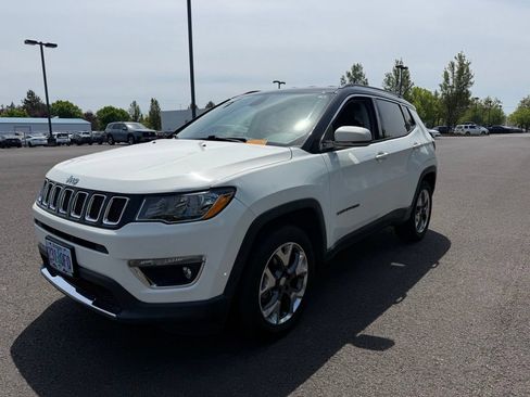 Used 2020 Jeep Compass Limited AWD/4WD image 3