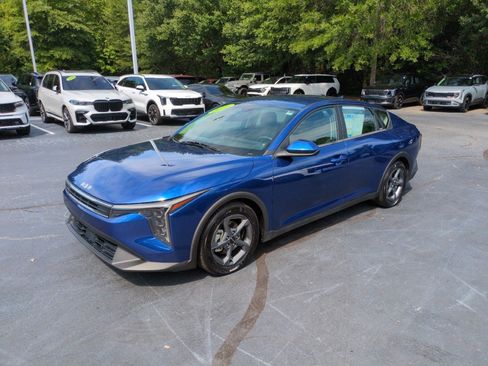 Used 2025 Kia K4 FWD image 3