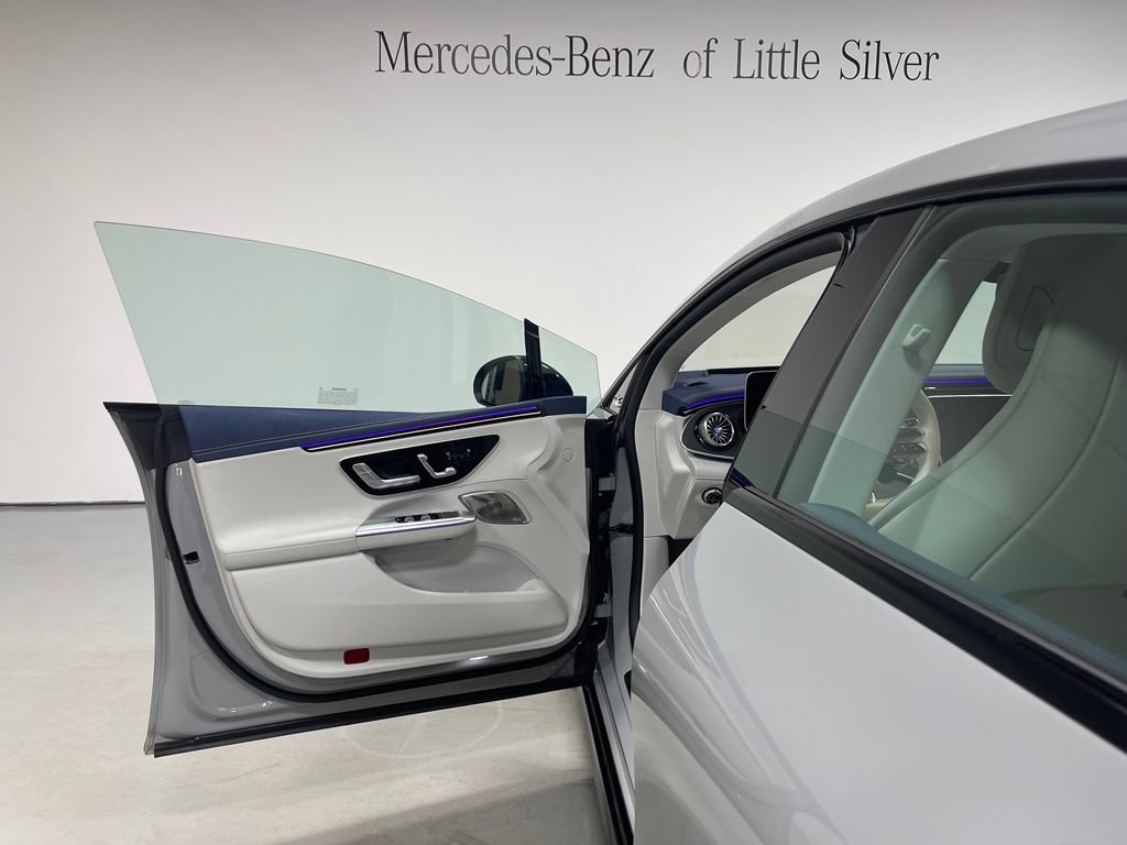 Used 2023 Mercedes-Benz EQE AMG 4MATIC Sedan image 17