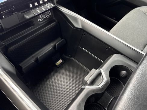Used 2023 RAM 1500 Big Horn RWD image 31
