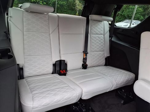 Used 2026 Cadillac Escalade Platinum Sport w/ LPO, ONYX Package AWD/4WD image 15