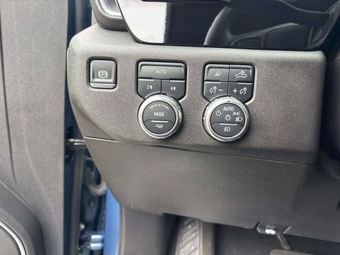 Used 2024 GMC Sierra 1500 SLT image 18