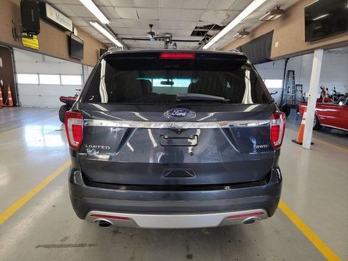Used 2017 Ford Explorer Limited image 4