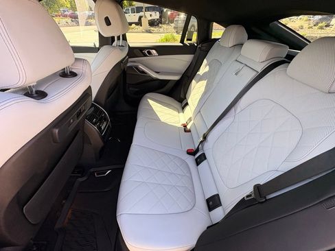 Used 2023 BMW X6 xDrive40i w/ Premium Package AWD/4WD image 27