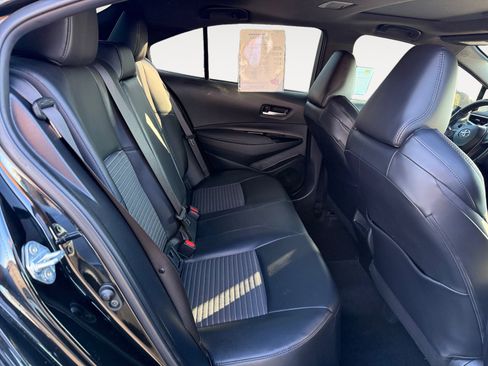 Used 2020 Toyota Corolla XSE image 18