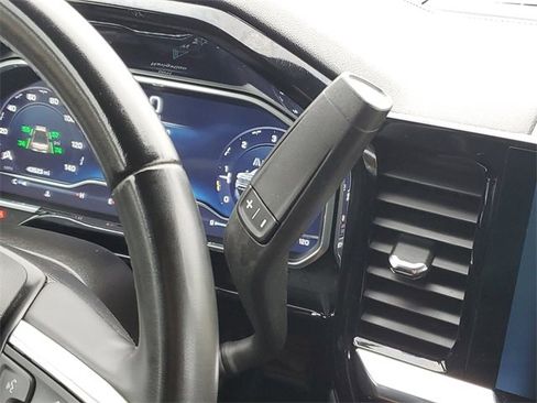 Used 2024 Chevrolet Silverado 2500 LT image 19