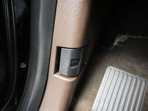 Used 2019 Ford F150 King Ranch w/ Equipment Group 601A Luxury AWD/4WD image 35