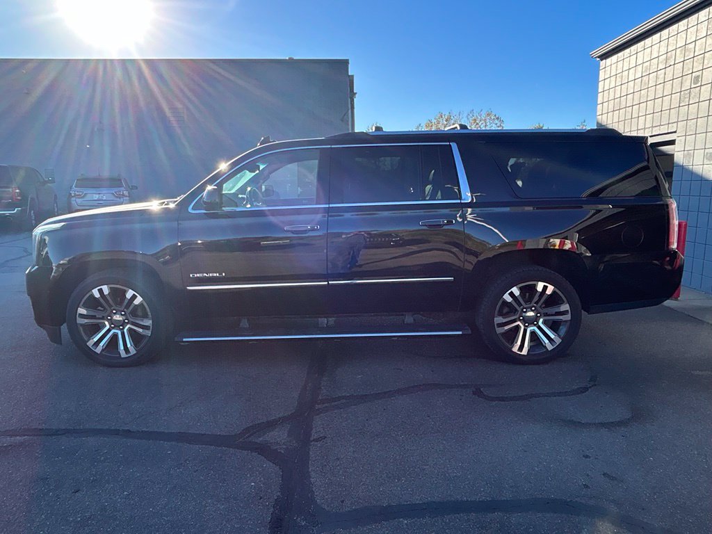 Used 2018 GMC Yukon XL Denali w/ Open Road Package AWD/4WD image 8