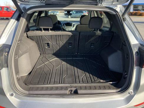 Used 2024 Chevrolet Equinox LT image 12