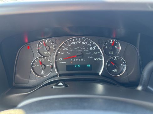 New 2025 Chevrolet Express 2500 w/ Driver Convenience Package image 13