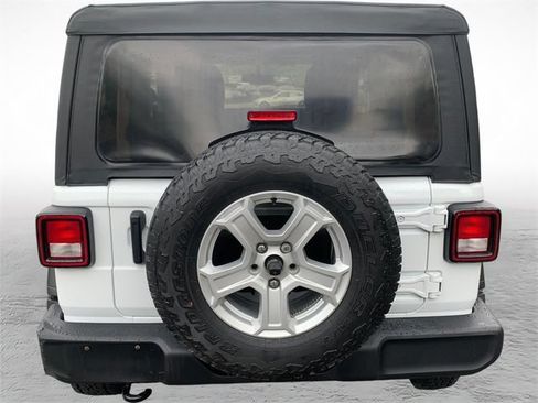 Used 2021 Jeep Wrangler Sport AWD/4WD image 4
