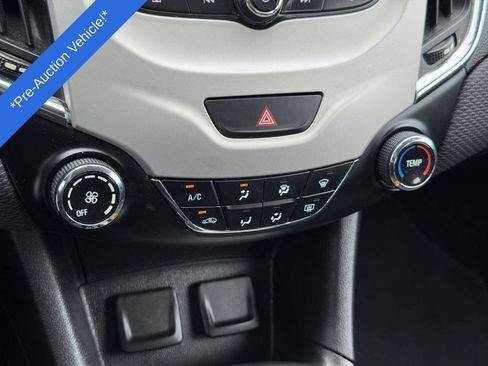Used 2017 Chevrolet Cruze LS FWD image 5