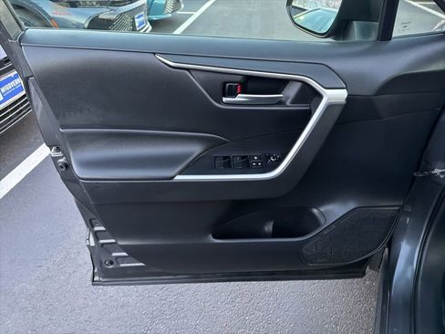 Certified 2021 Toyota RAV4 XLE w/ Convenience Package image 21