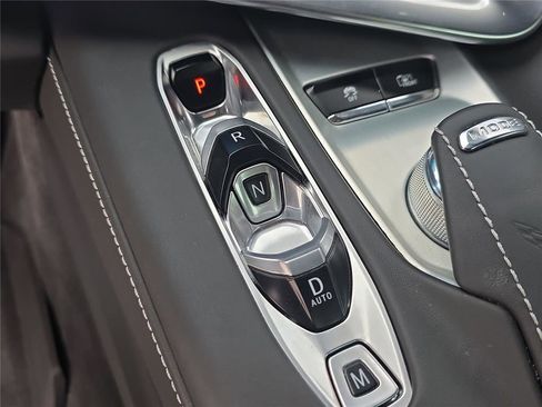 Used 2024 Chevrolet Corvette Stingray Premium Conv w/ Z51 Performance Package image 16