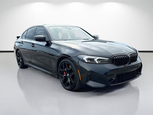 Used 2025 BMW 330i Sedan w/ M Sport Package RWD image 1