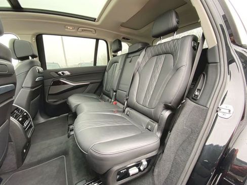 Used 2025 BMW X7 xDrive40i image 26