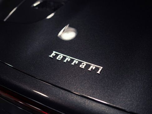 Used 2015 Ferrari 458 Spider RWD image 38