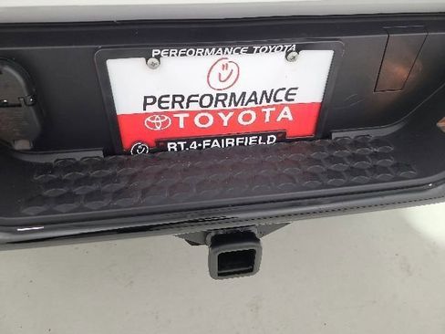 Used 2026 Chevrolet Colorado W/T w/ Advanced Trailering Package AWD/4WD image 34