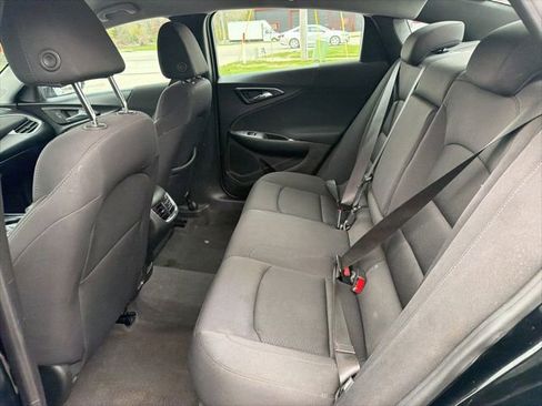 Used 2023 Chevrolet Malibu LT w/ Midnight Edition FWD image 7