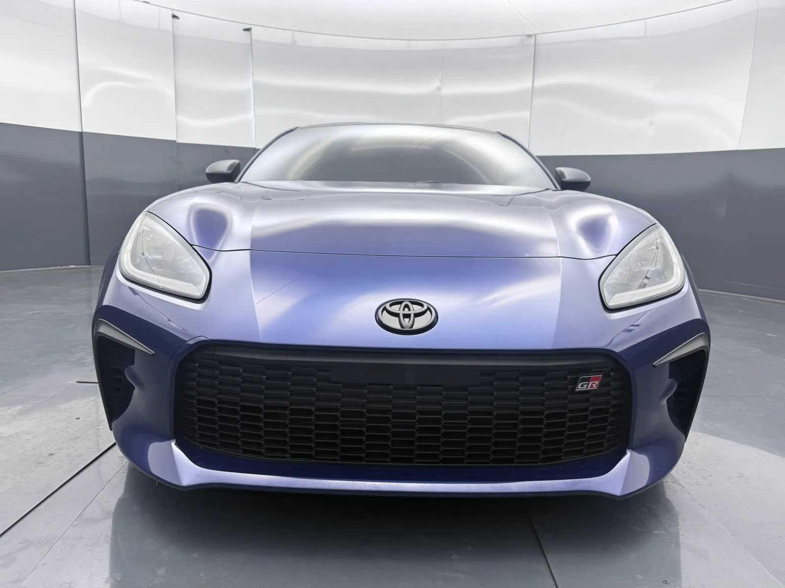 Used 2024 Toyota GR86 Premium RWD image 2