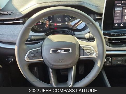 Used 2022 Jeep Compass Latitude FWD image 12