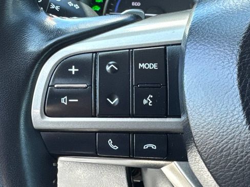 Used 2022 Lexus RX 450h AWD w/ Premium Package image 31