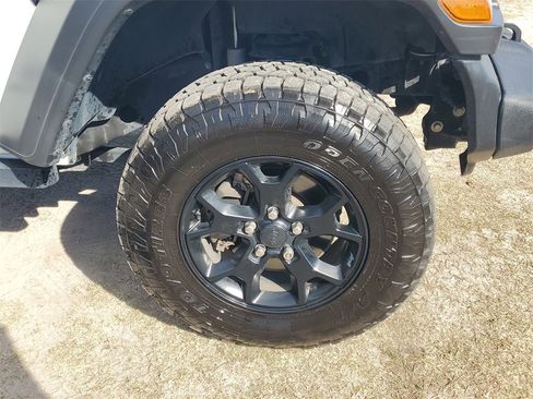 Used 2020 Jeep Wrangler Unlimited Sport image 6