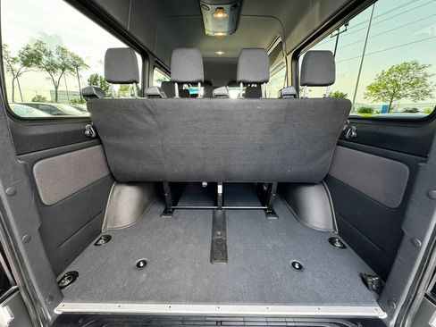 Used 2024 Mercedes-Benz Sprinter 2500 image 21