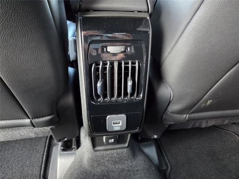 New 2026 Jeep Compass Latitude image 22