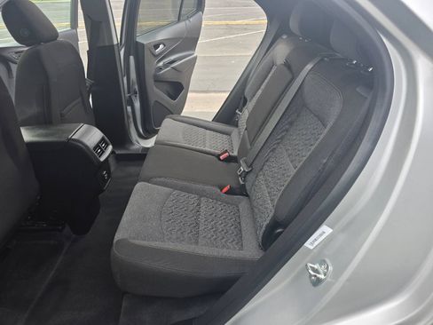 Used 2022 Chevrolet Equinox LT w/ Driver Convenience Package FWD image 21