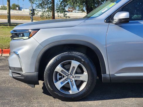 Used 2023 Honda Pilot EX-L image 8