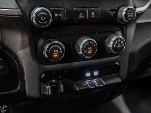Used 2022 RAM 2500 Big Horn AWD/4WD image 26