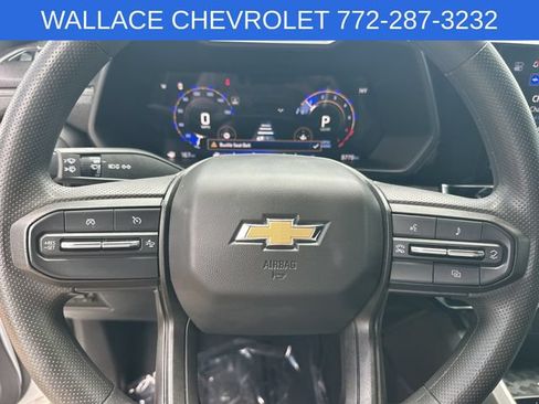 Used 2024 Chevrolet Colorado W/T w/ WT Convenience Package II RWD image 19