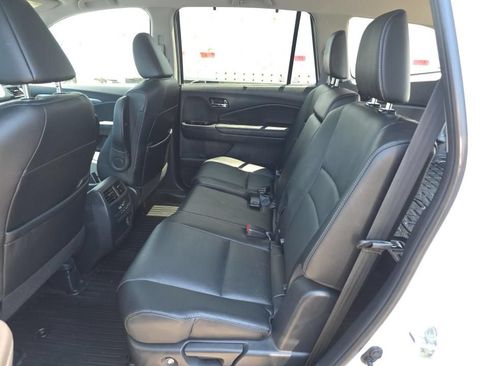 Used 2022 Honda Pilot Special Edition image 3
