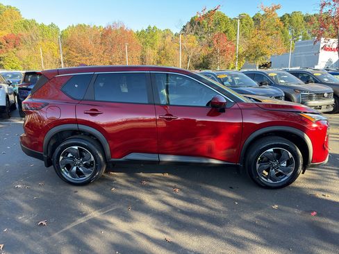 New 2026 Nissan Rogue SV image 8