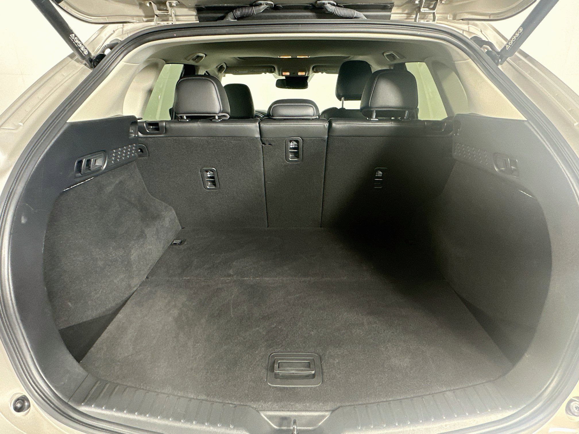 Used 2025 MAZDA CX-5 AWD 2.5 S w/ Preferred Package image 31
