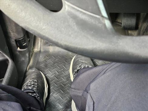 Used 2013 Ford F150 XL w/ XL Plus Pkg image 15