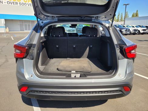 Used 2024 Chevrolet Trax LS w/ Driver Confidence Package FWD image 28