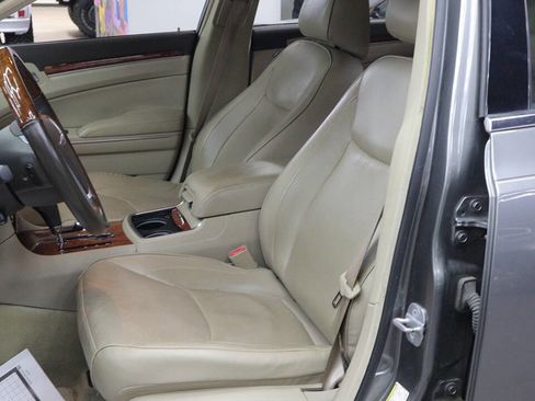 Used 2011 Chrysler 300 Limited w/ Luxury Group image 19