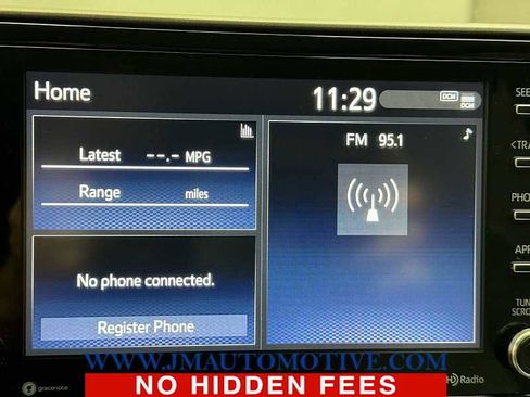 Used 2021 Toyota Highlander XLE image 28